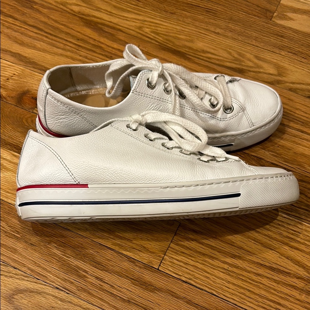 Paul Green Super Soft leather sneaks. UK 5 1/2, US 8 women’s unisex